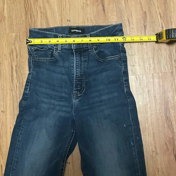Express Super High Rise Crop Jeans Mom Jeans - Picture 8 of 13